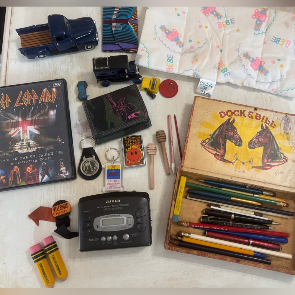 Vintage Mixed Lot – 80s/90s Nostalgia Collectibles, Electronics, Toys & Ephemera
